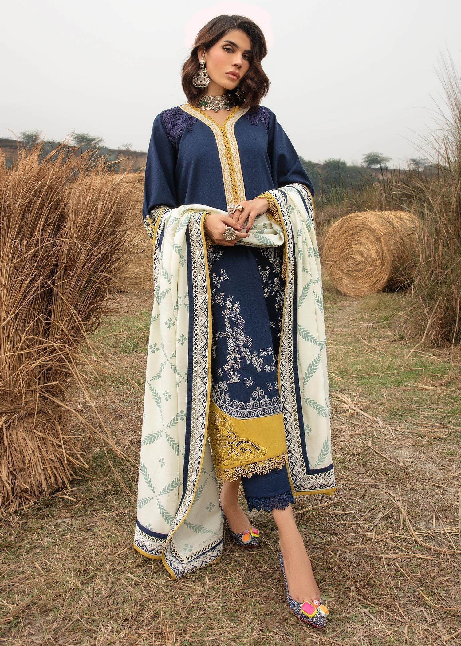 Saira Shakira | Raya Winter Stitched 23 | Neal -  Saira Shakira Luxury - Original Designer Dress - House of Maryam