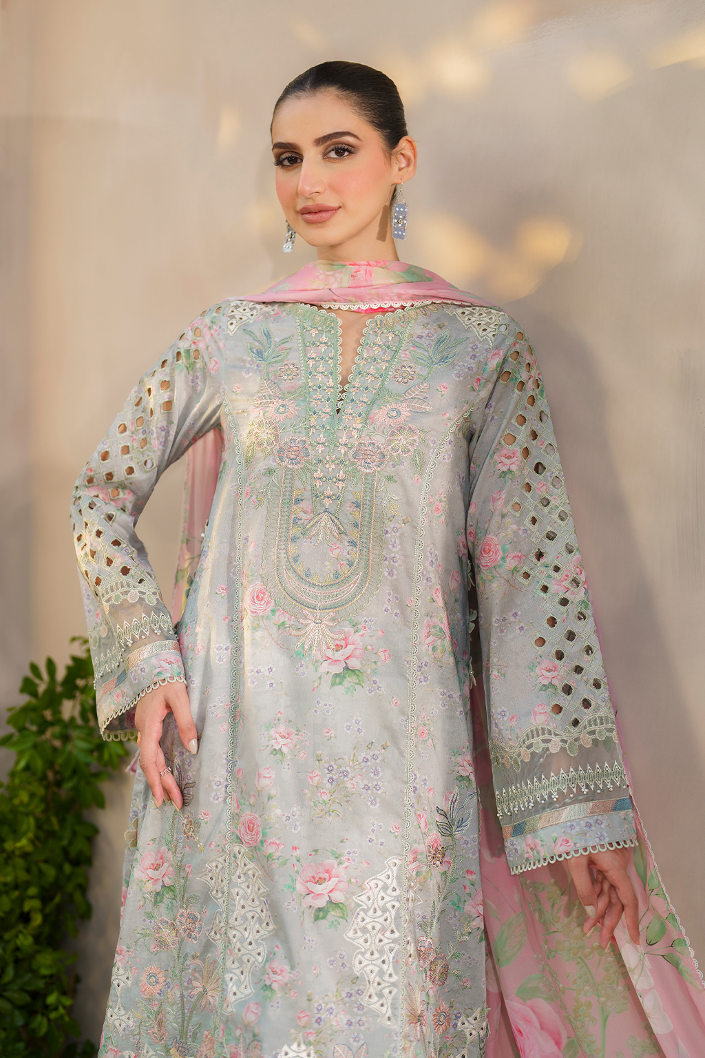 Iznik | Festive lawn 24 | SFL-07 -  Iznik Luxury - Original Designer Dress - House of Maryam