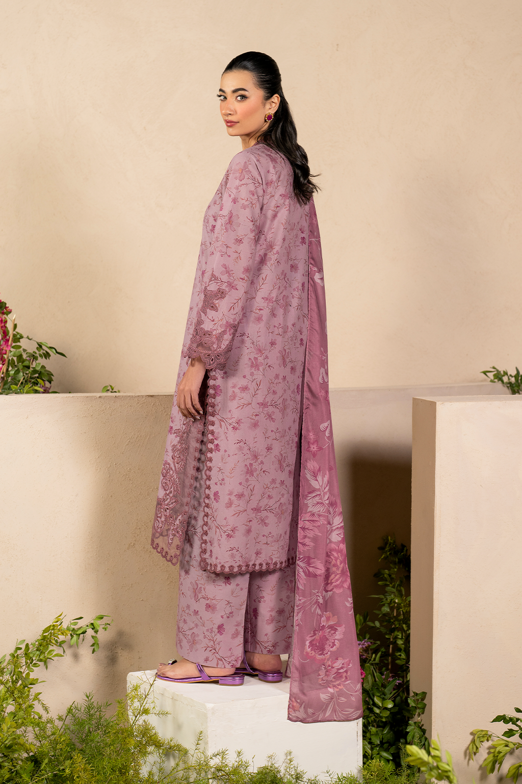Iznik | Festive Lawn 25 | EFL-04 -  Iznik Ladies Clothes - Original Designer Dress - House of Maryam