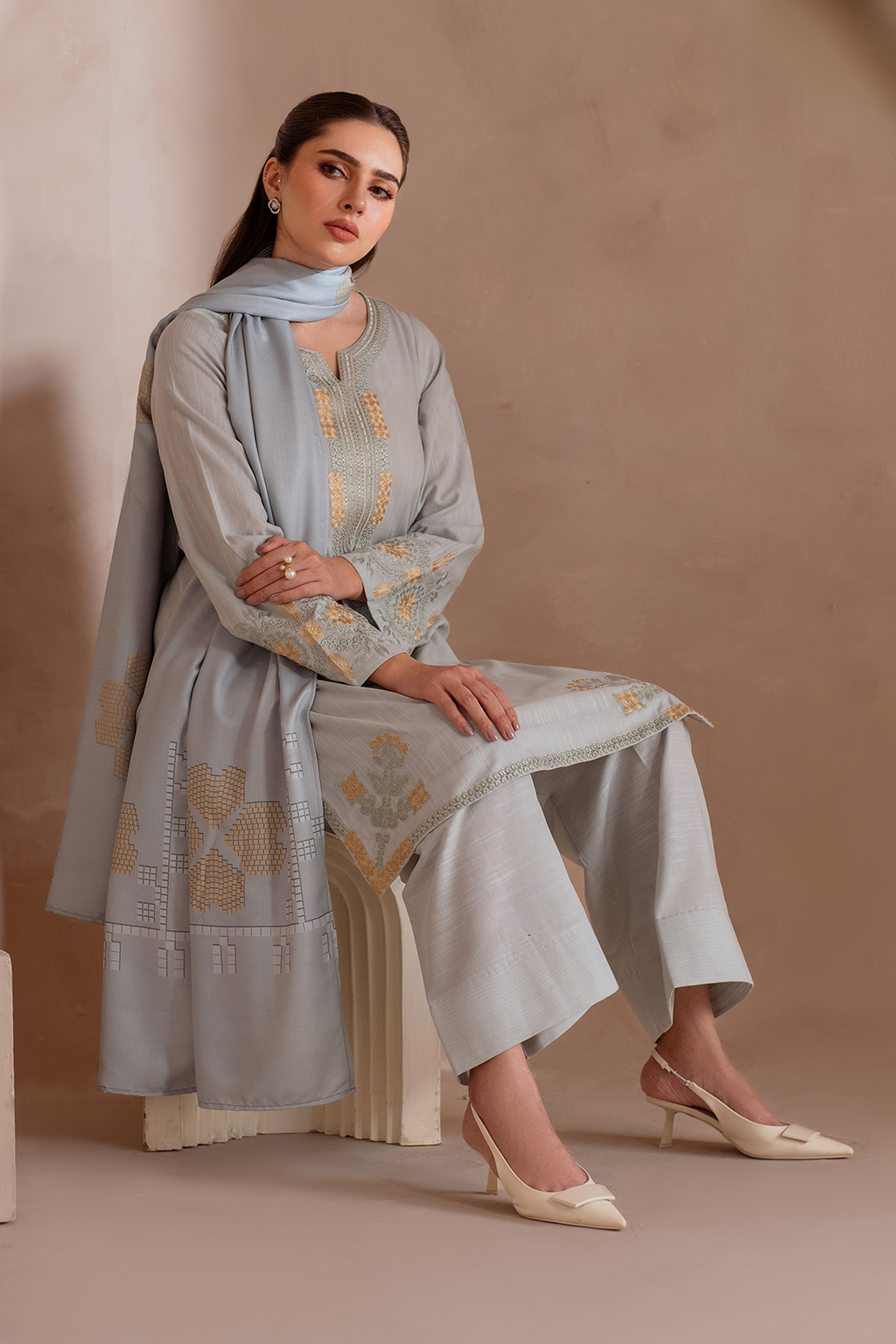Iznik | Exclusive Winter | UE-369 -  Iznik Ladies Clothes - Original Designer Dress - House of Maryam