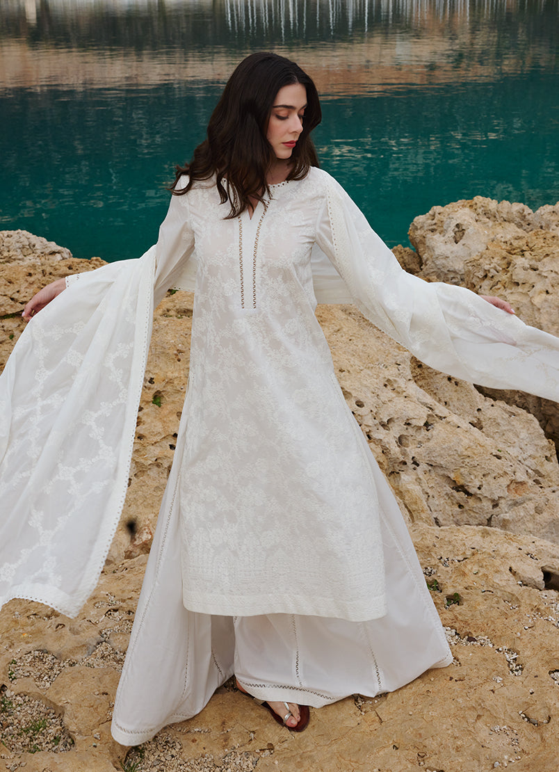 Image | Lawnkari 25 | Nour -  Image Ladies Clothes - Original Designer Dress - House of Maryam