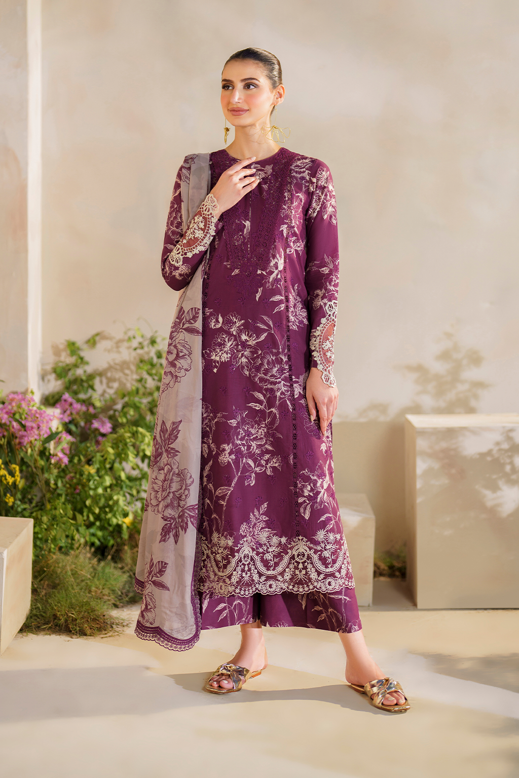 Iznik | Festive lawn 24 | SFL-04 -  Iznik Luxury - Original Designer Dress - House of Maryam