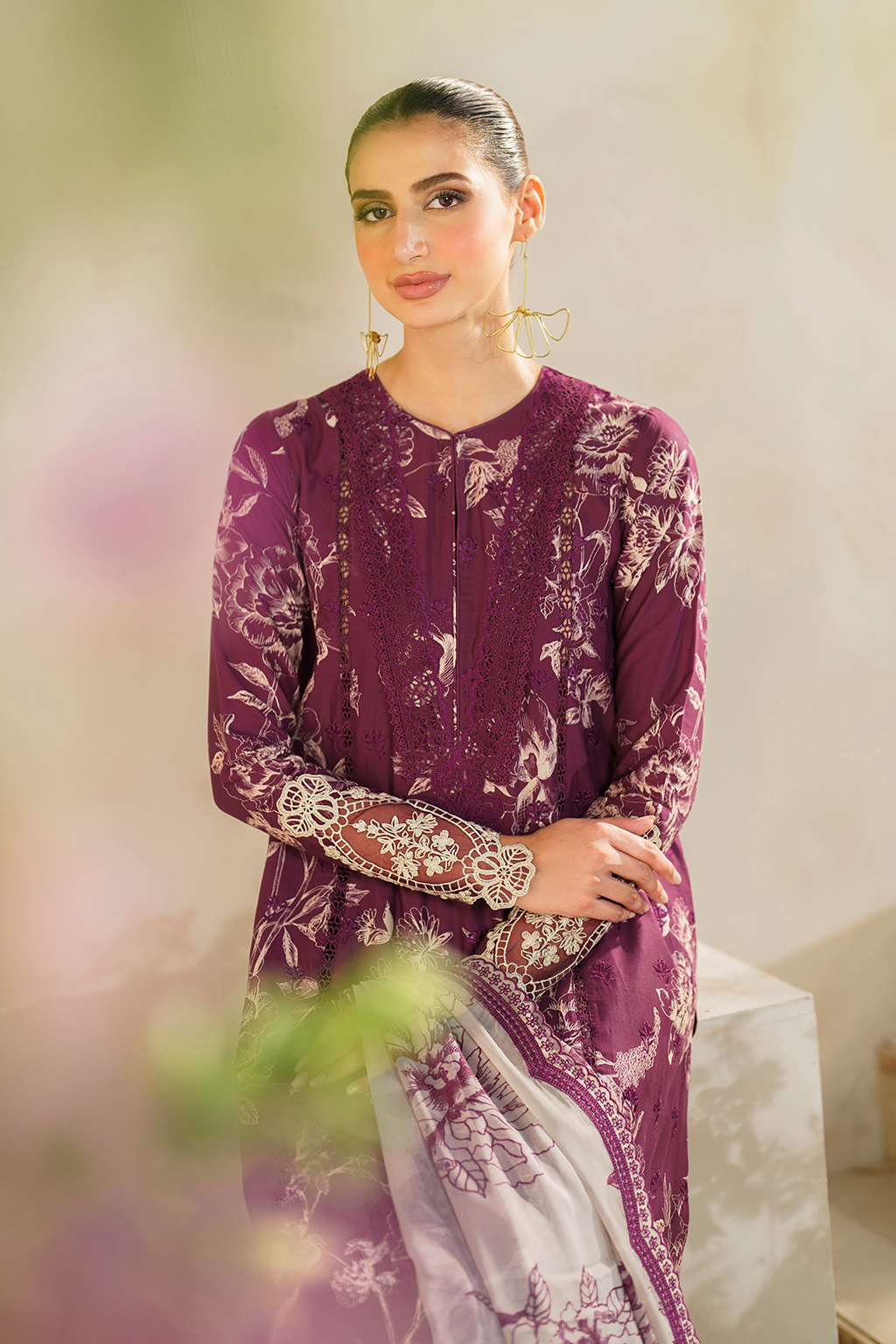 Iznik | Festive lawn 24 | SFL-04 -  Iznik Luxury - Original Designer Dress - House of Maryam