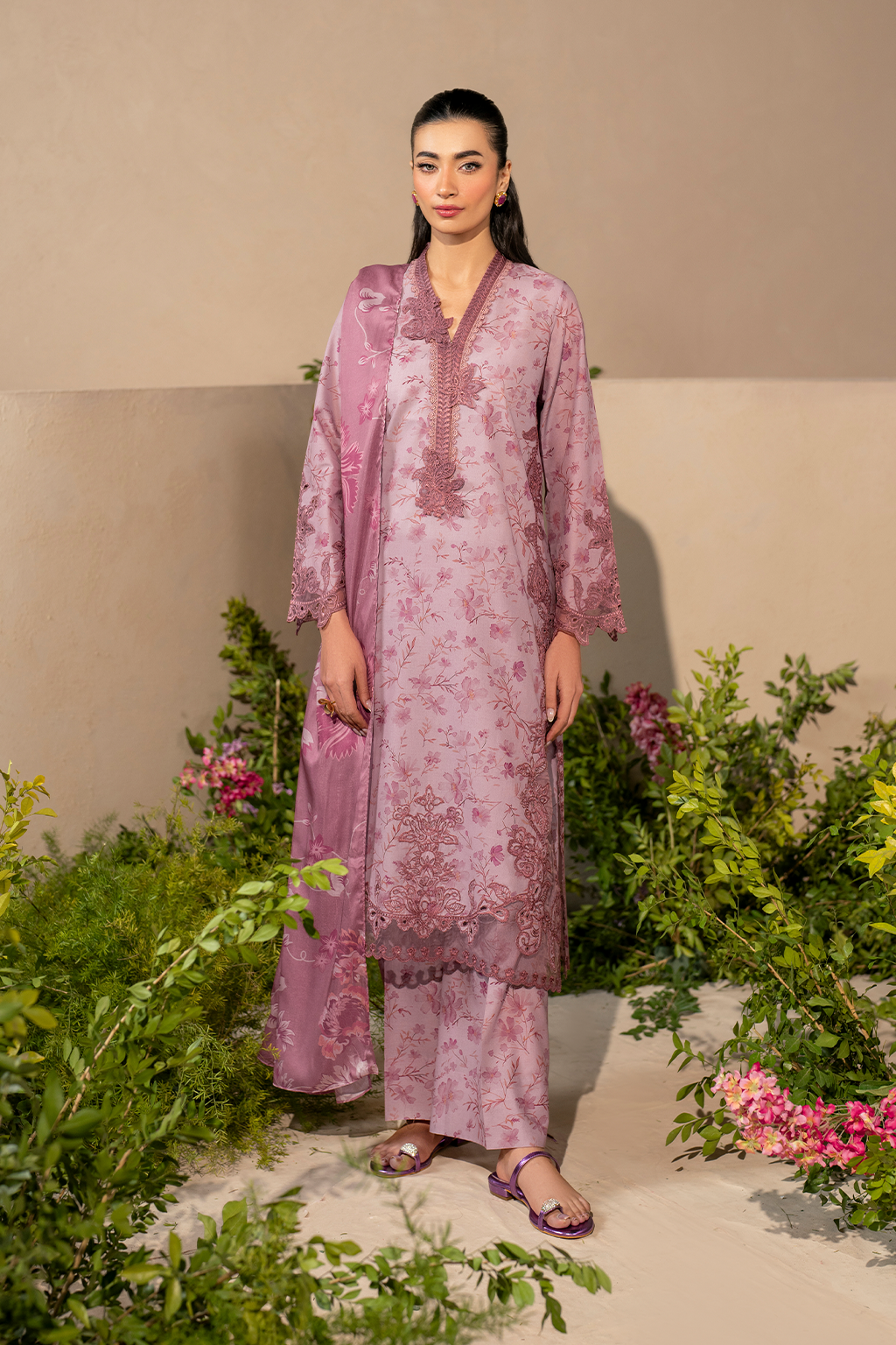 Iznik | Festive Lawn 25 | EFL-04 -  Iznik Ladies Clothes - Original Designer Dress - House of Maryam
