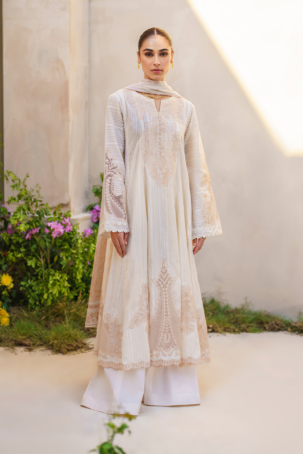 Iznik | Festive lawn 24 | SFL-03 -  Iznik Luxury - Original Designer Dress - House of Maryam