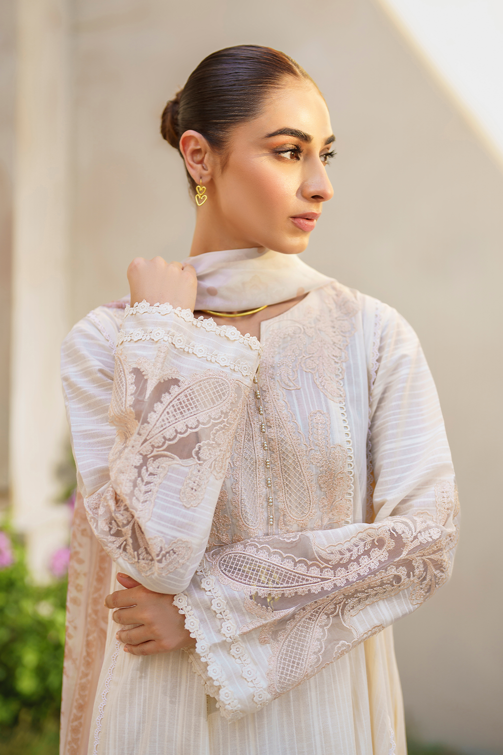 Iznik | Festive lawn 24 | SFL-03 -  Iznik Luxury - Original Designer Dress - House of Maryam