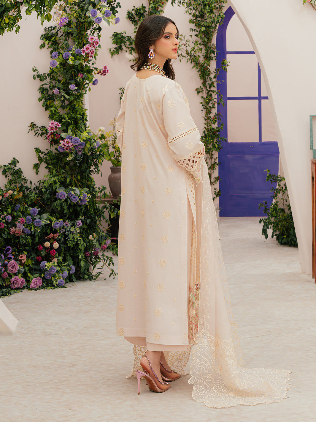 Mahnur | Allenura Luxury Lawn 24 | ALLORA -  Mahnur Luxury - Original Designer Dress - House of Maryam