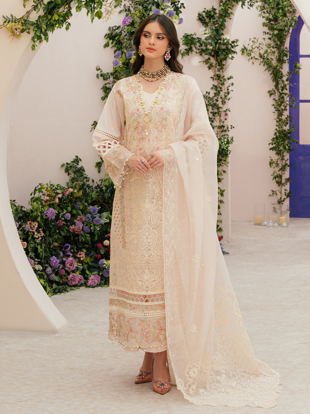 Mahnur | Allenura Luxury Lawn 24 | ALLORA -  Mahnur Luxury - Original Designer Dress - House of Maryam