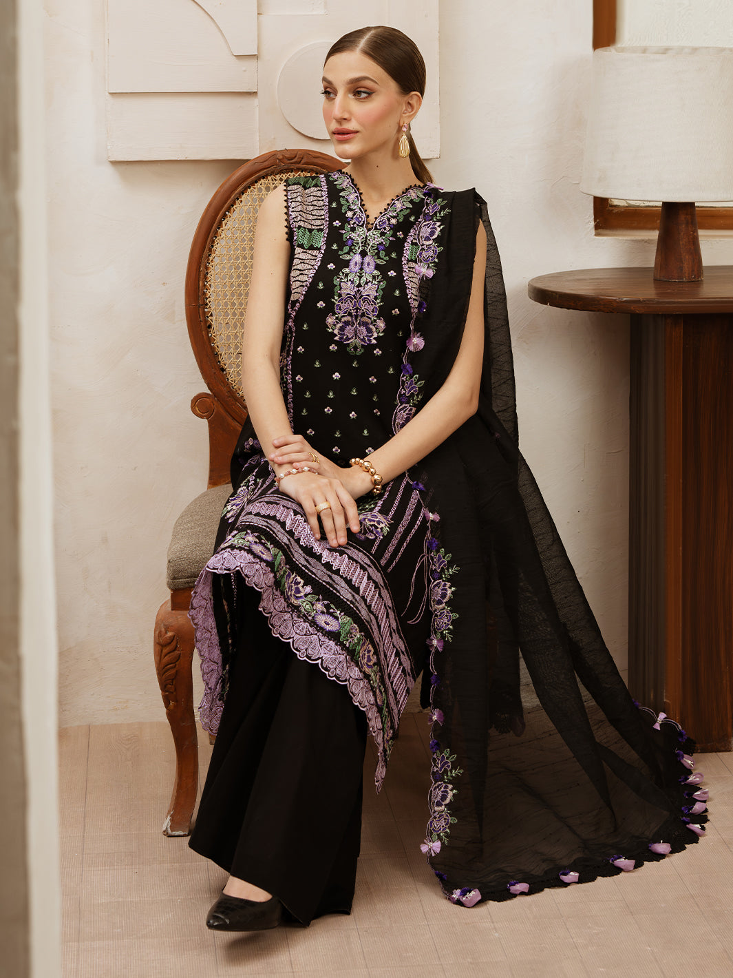 Mahnur | Florence Luxury Lawn 25 | AALEEN -  Mahnur Ladies Clothes - Original Designer Dress - House of Maryam