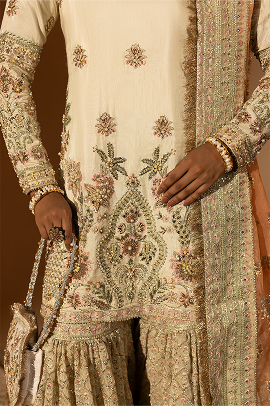 Muntaha | Tabeer Formals | Nazakat