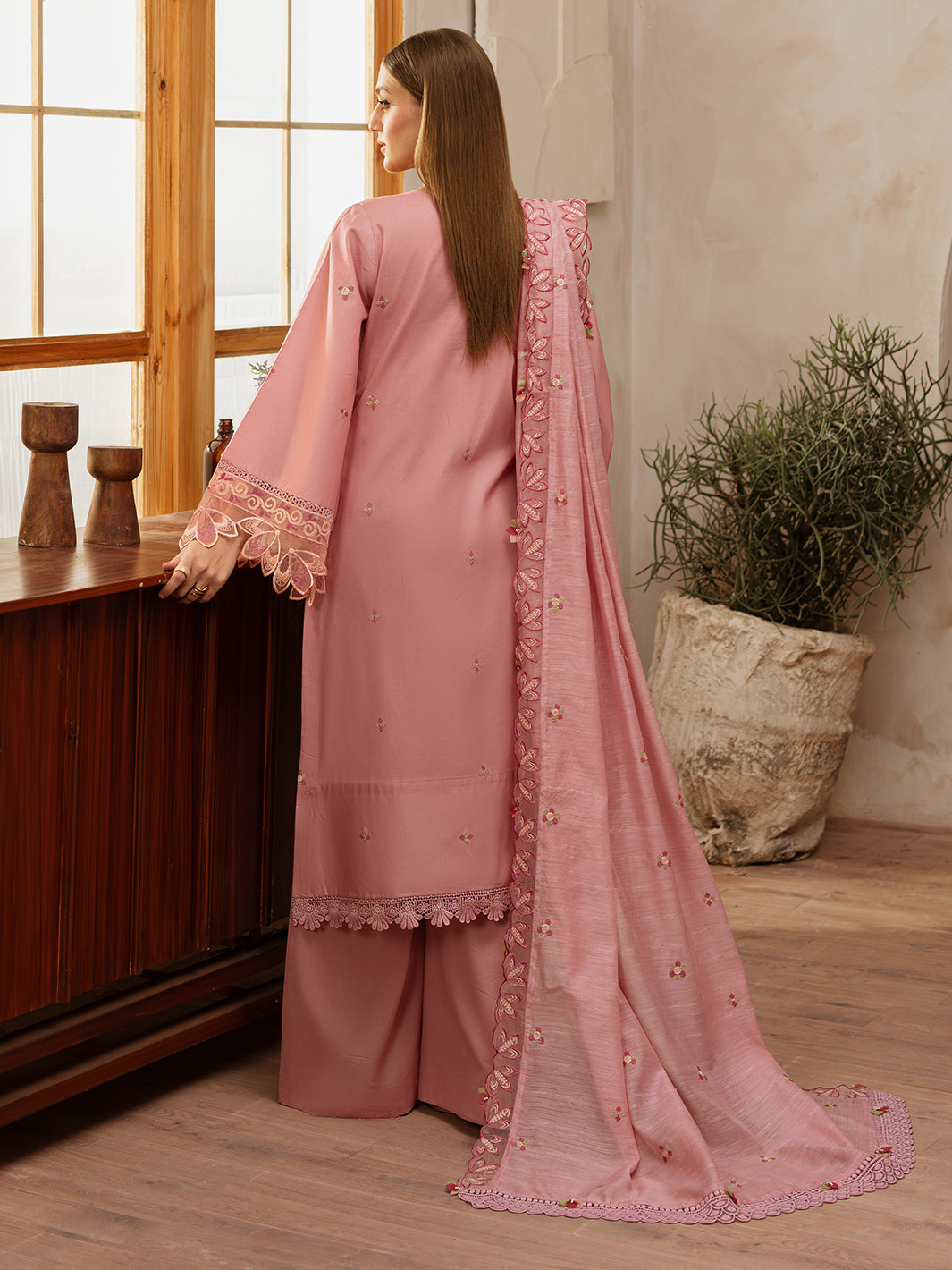 Mahnur | Florence Luxury Lawn 25 | AZMEY -  Mahnur Ladies Clothes - Original Designer Dress - House of Maryam