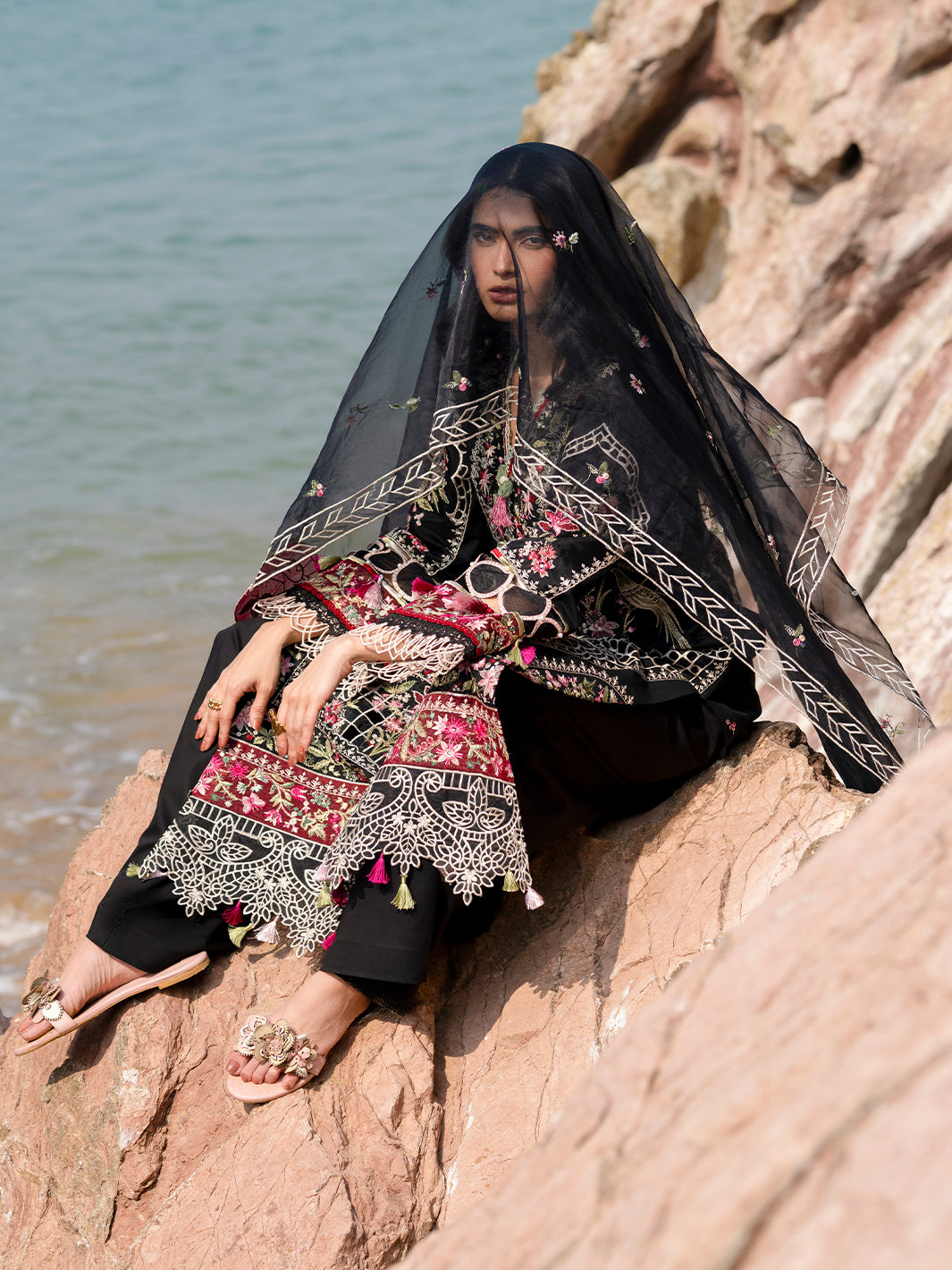 Mahnur | Sirena Luxury Lawn 25 | Azure -  Mahnur Ladies Clothes - Original Designer Dress - House of Maryam