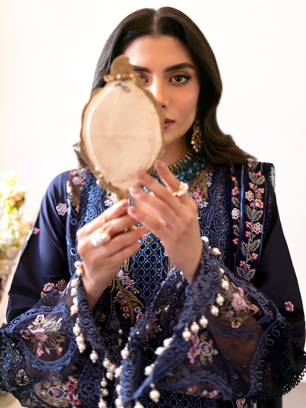 Mahnur | Sophie Luxury Lawn 25 | Blake -  Mahnur Ladies Clothes - Original Designer Dress - House of Maryam