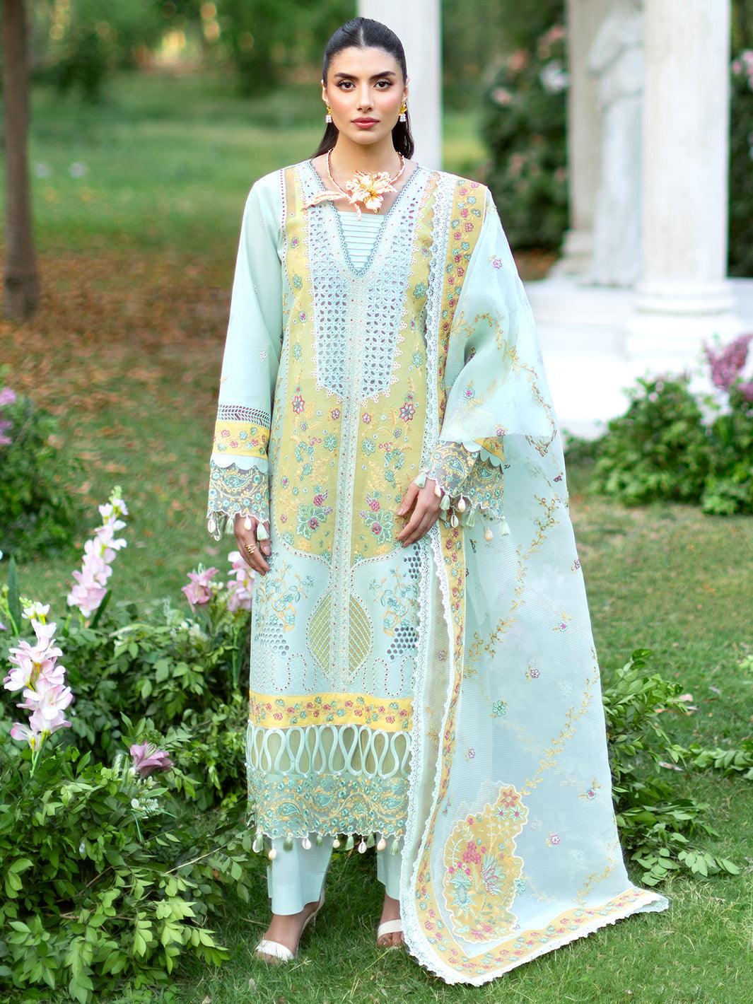 Mahnur | Sophie Luxury Lawn 25 | Calista -  Mahnur Ladies Clothes - Original Designer Dress - House of Maryam