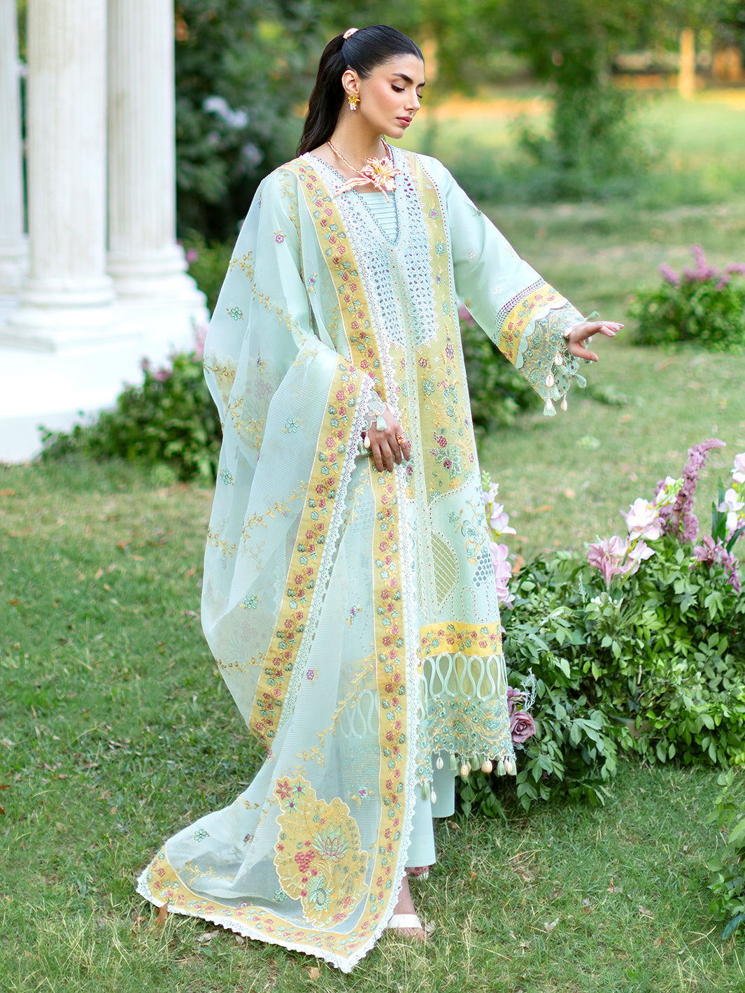 Mahnur | Sophie Luxury Lawn 25 | Calista -  Mahnur Ladies Clothes - Original Designer Dress - House of Maryam