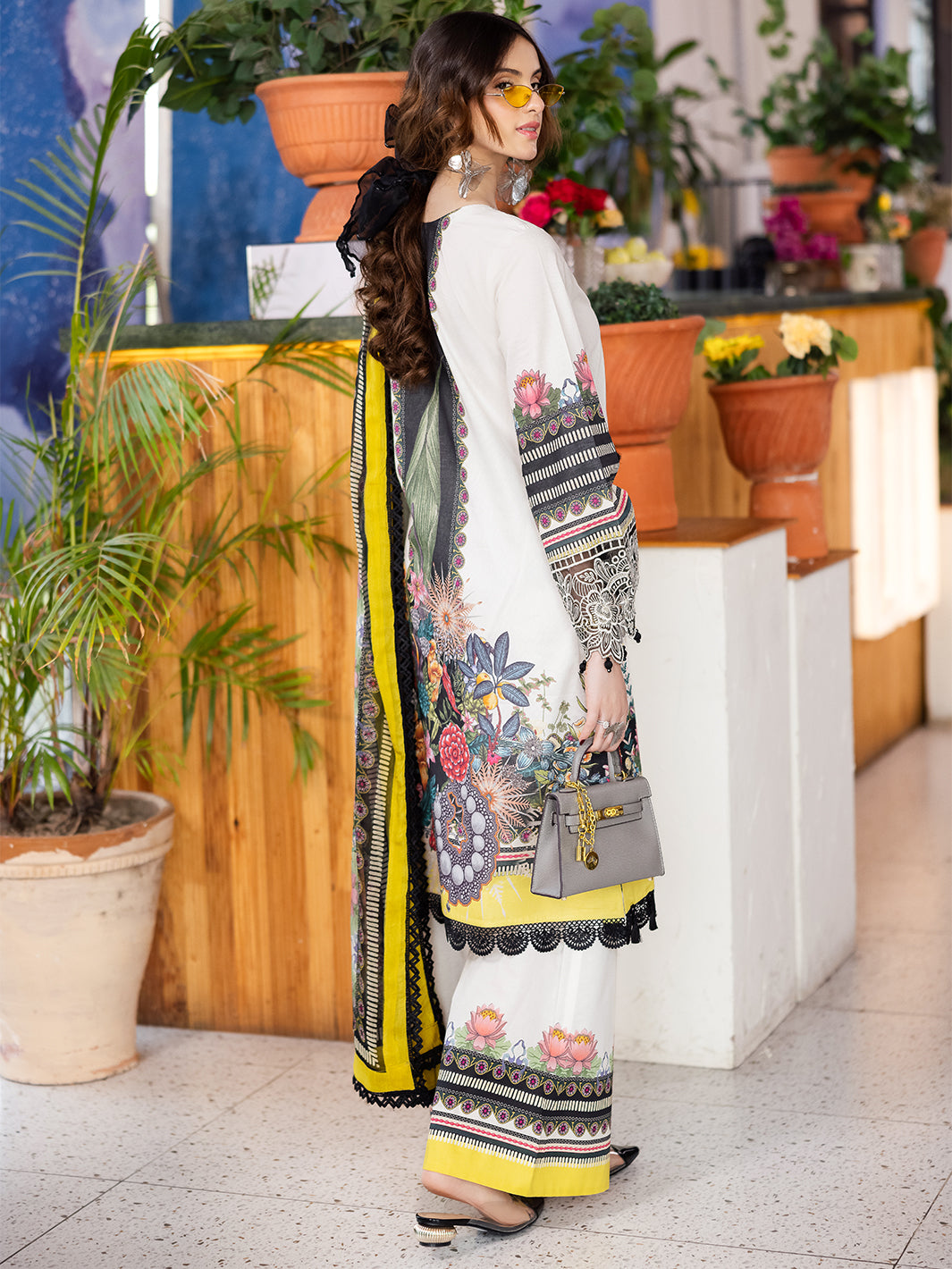Mahnur | After Hours Luxury Lawn 25 | ChitChat Charm -  Mahnur Ladies Clothes - Original Designer Dress - House of Maryam