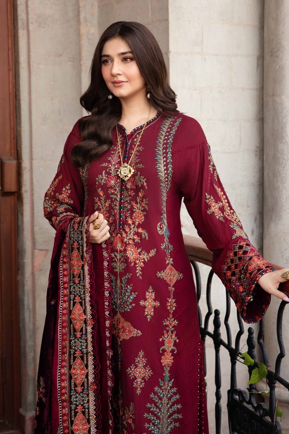 Maria B | Winter Luxe 24 | Velvet DL-1210 -  Maria B Ladies Clothes - Original Designer Dress - House of Maryam