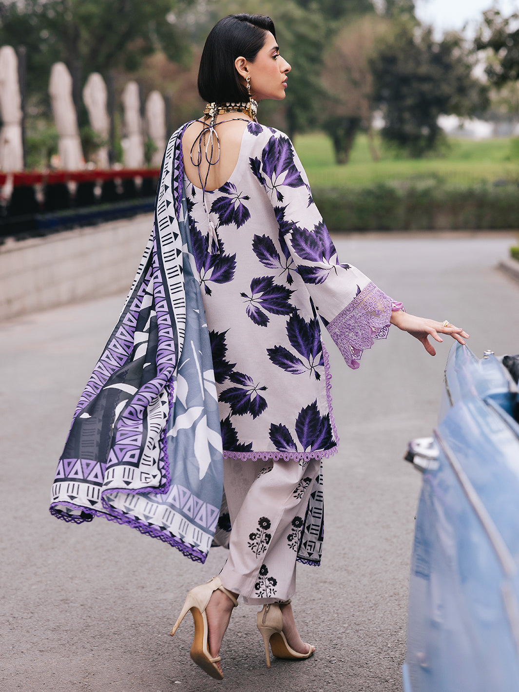 Mahnur | Broadway Luxury Lawn 25 | Lilac -  Mahnur Ladies Clothes - Original Designer Dress - House of Maryam