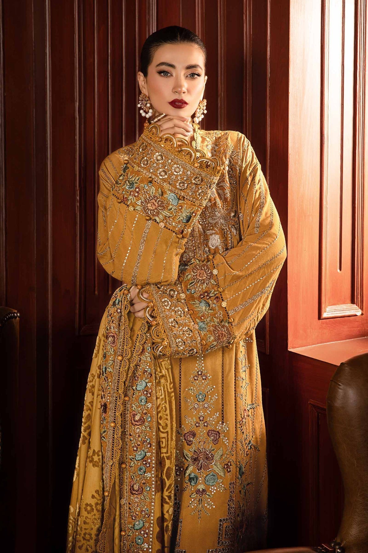Maria B | Winter Luxe 24 | Velvet DL-1207 -  Maria B Ladies Clothes - Original Designer Dress - House of Maryam