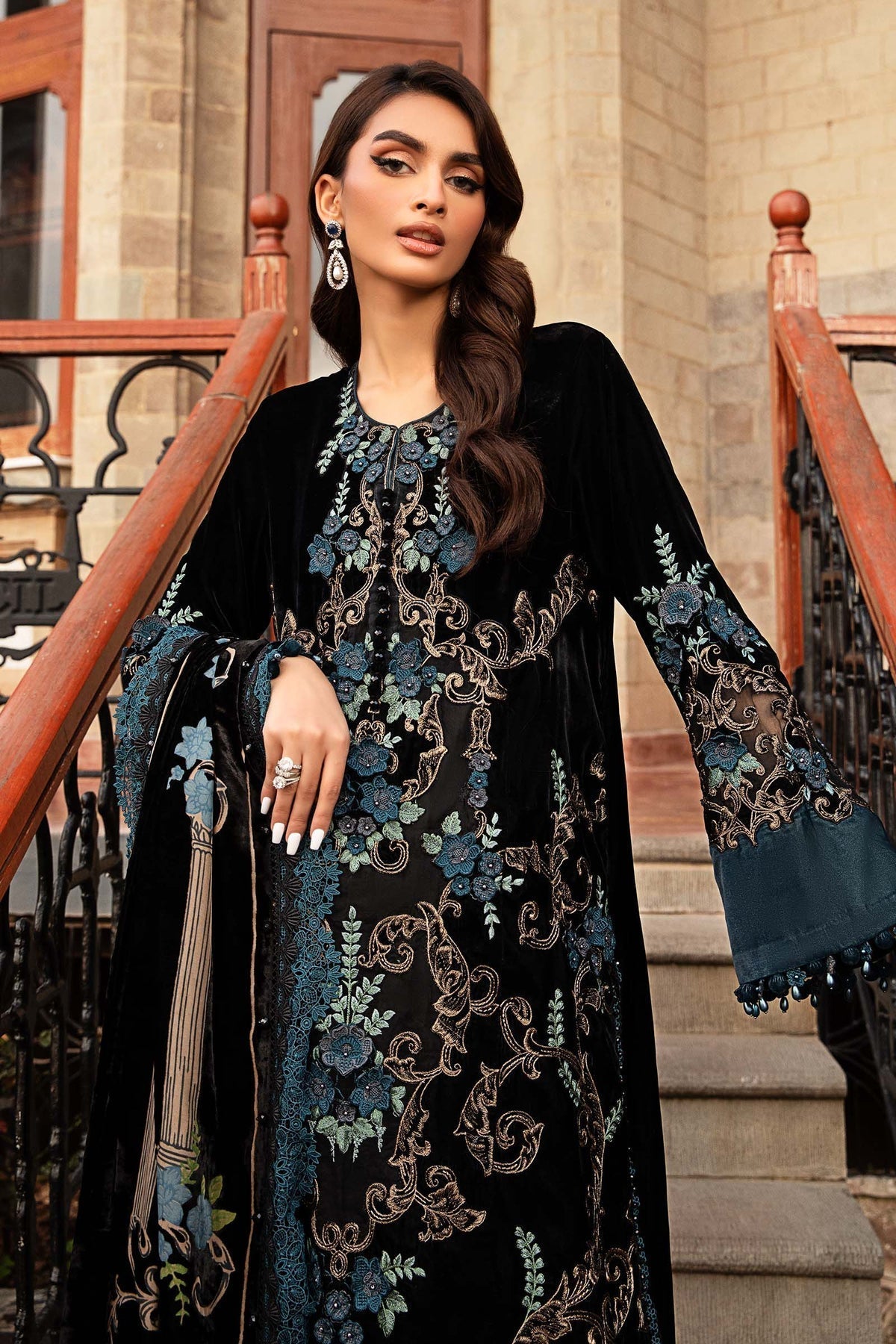 Maria B | Winter Luxe 24 | Velvet DL-1208 -  Maria B Ladies Clothes - Original Designer Dress - House of Maryam