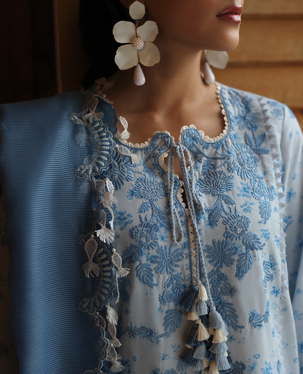 Republic Womenswear | Talia Luxury Lawn 25 | D2-B - Mireya -  Republic Womenswear Ladies Clothes - Original Designer Dress - House of Maryam