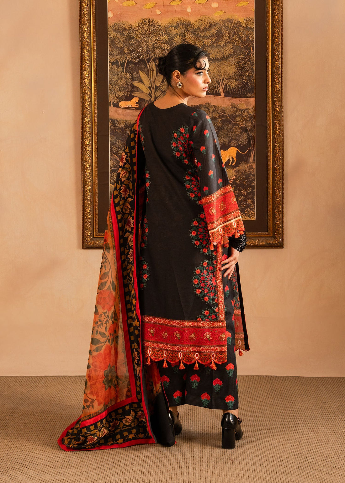 Maria Osama Khan | Retro Lawn 25 | Raila -  Maria Osama Khan Ladies Clothes - Original Designer Dress - House of Maryam