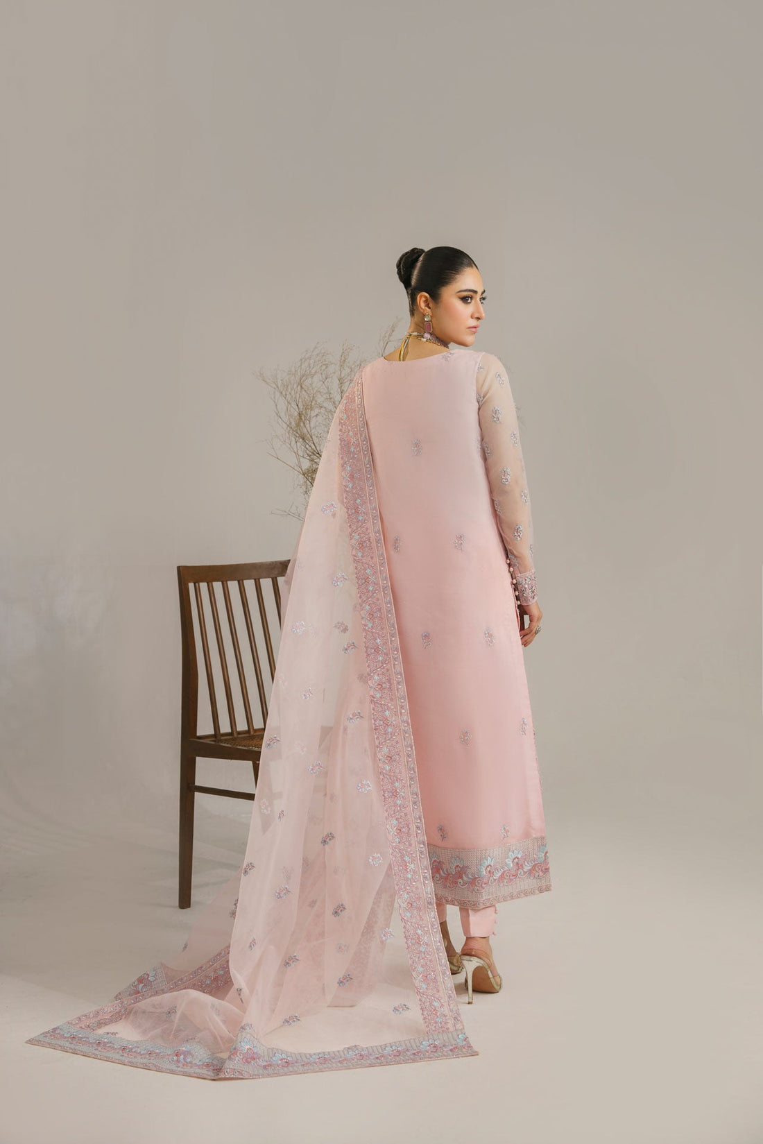 Akbar Aslam | Formals | Niloufer
