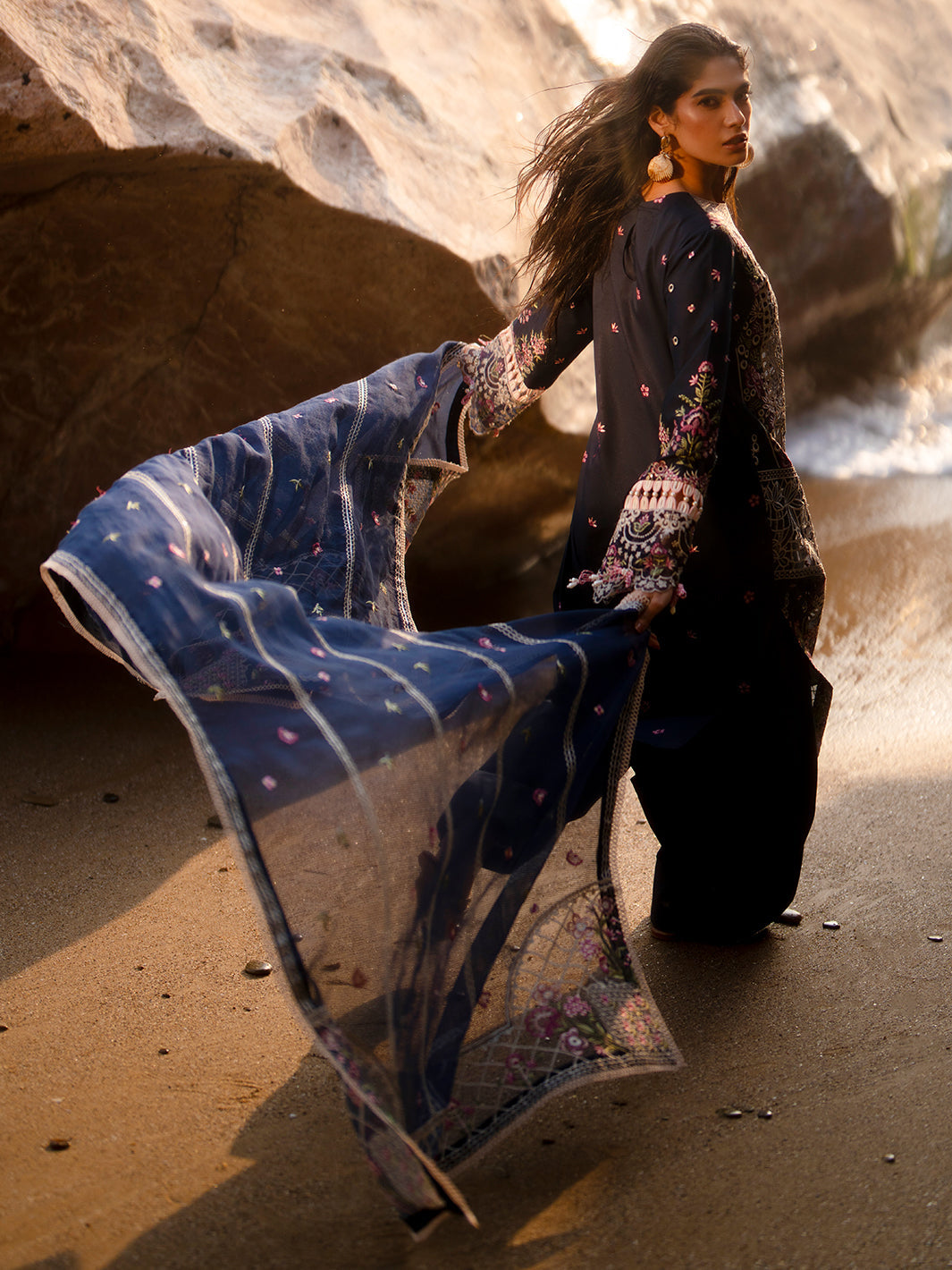 Mahnur | Sirena Luxury Lawn 25 | Derya -  Mahnur Ladies Clothes - Original Designer Dress - House of Maryam