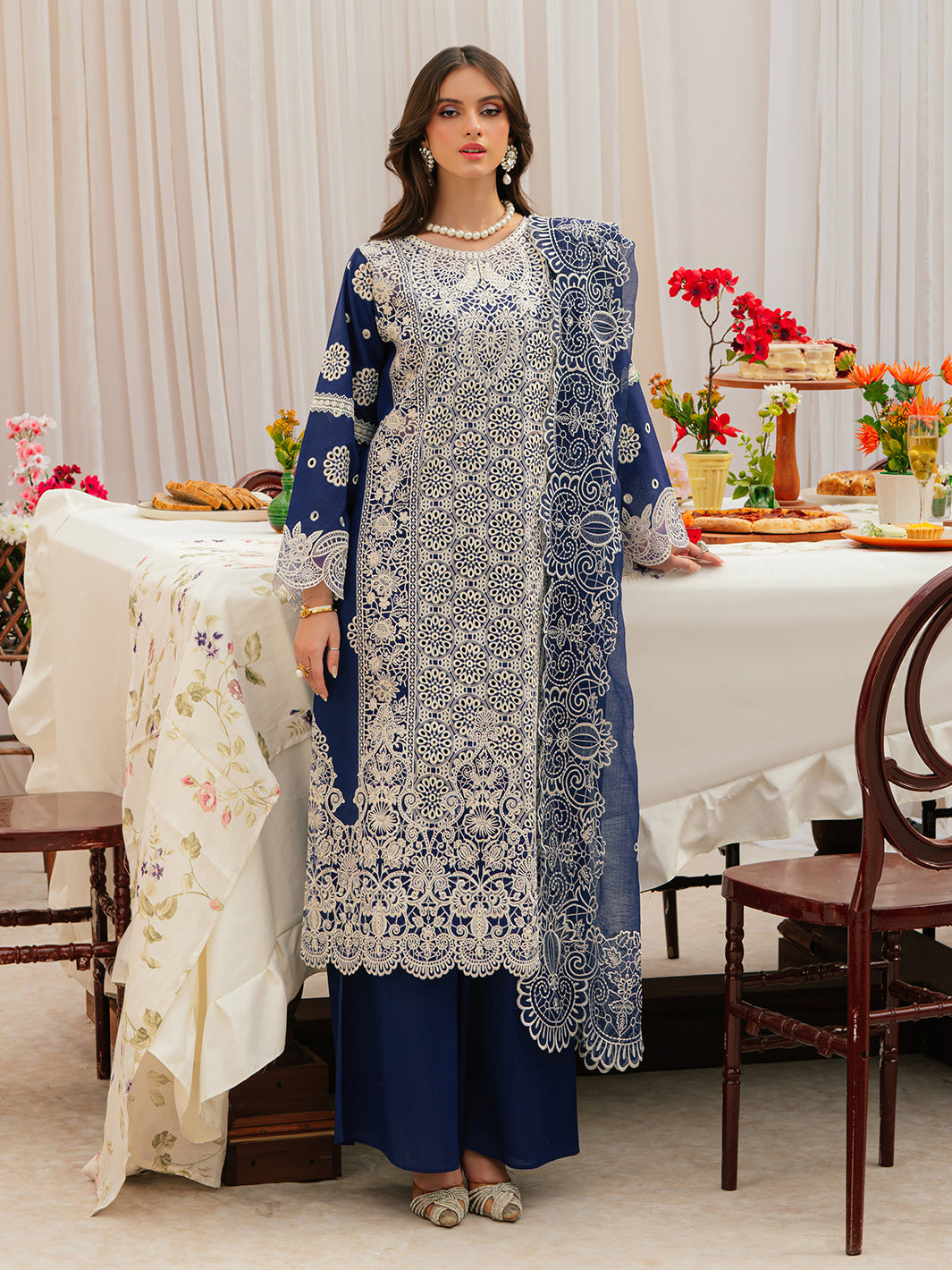Mahnur | Allenura Luxury Lawn 24 | ELYSIUM -  Mahnur Luxury - Original Designer Dress - House of Maryam