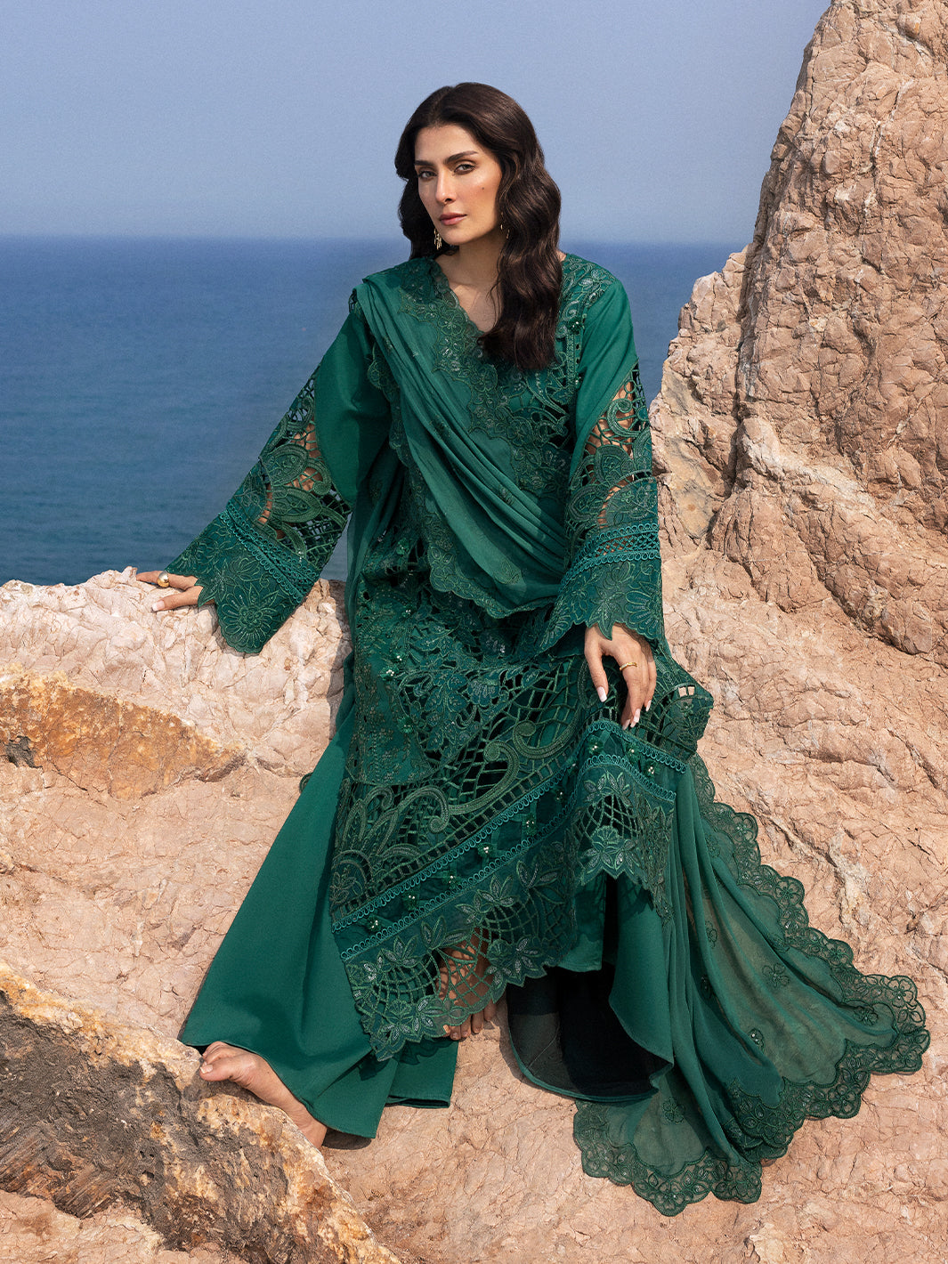 Mahnur | Sirena Luxury Lawn 25 | Eirene -  Mahnur Ladies Clothes - Original Designer Dress - House of Maryam