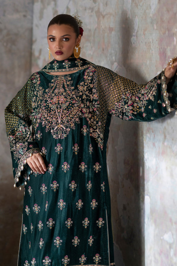 Emaan Adeel | Saanjh Velvet Collection 24 | Nisha -  Emaan Adeel Ladies Clothes - Original Designer Dress - House of Maryam
