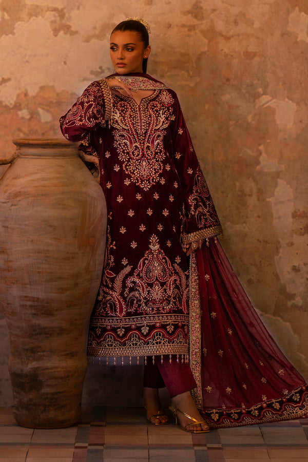 Emaan Adeel | Saanjh Velvet Collection 24 |  Tara -  Emaan Adeel Ladies Clothes - Original Designer Dress - House of Maryam