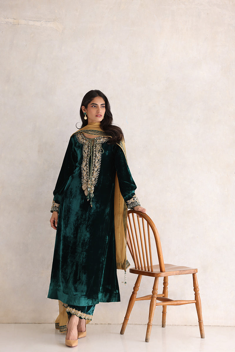 Sana Abbas | Velvet Formals | ESRA -  Sana Abbas Ladies Clothes - Original Designer Dress - House of Maryam
