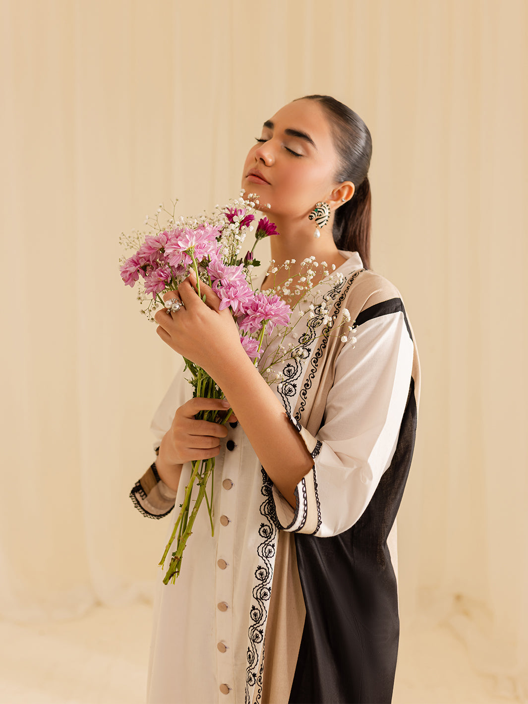 Mahnur | Petal Whispers Lawn Pret | Gardenia -  Mahnur Ladies Clothes - Original Designer Dress - House of Maryam