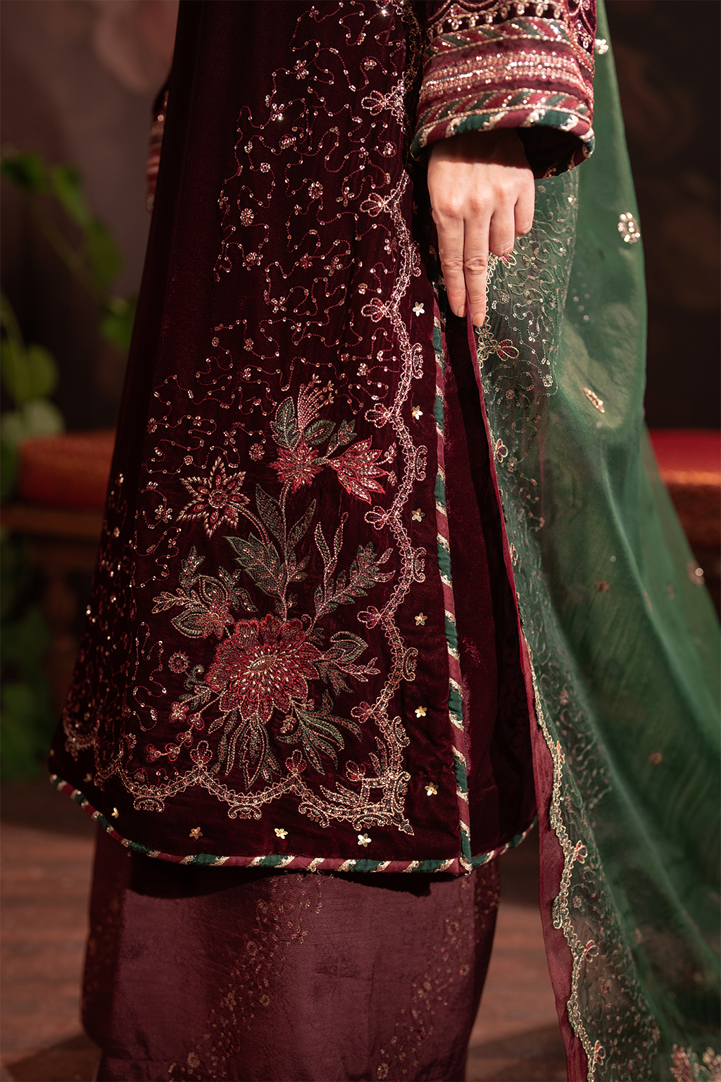 Iznik | Exclusive Velvet | IV-39 -  Iznik Ladies Clothes - Original Designer Dress - House of Maryam