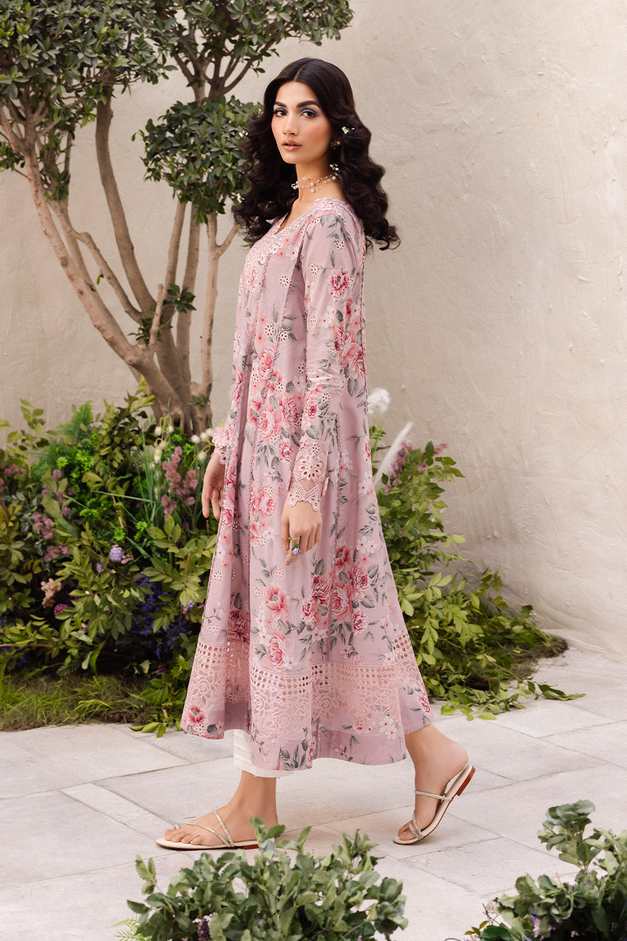 Iznik | Dahlia Embroidered Lawn | DL-09 -  Iznik Luxury - Original Designer Dress - House of Maryam