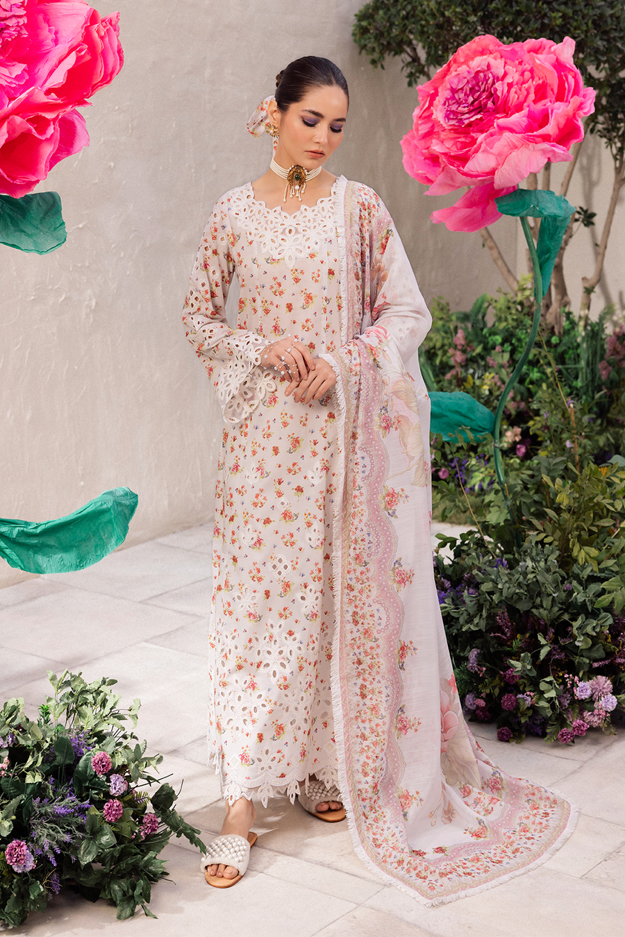 Iznik | Dahlia Embroidered Lawn | DL-05 -  Iznik Luxury - Original Designer Dress - House of Maryam