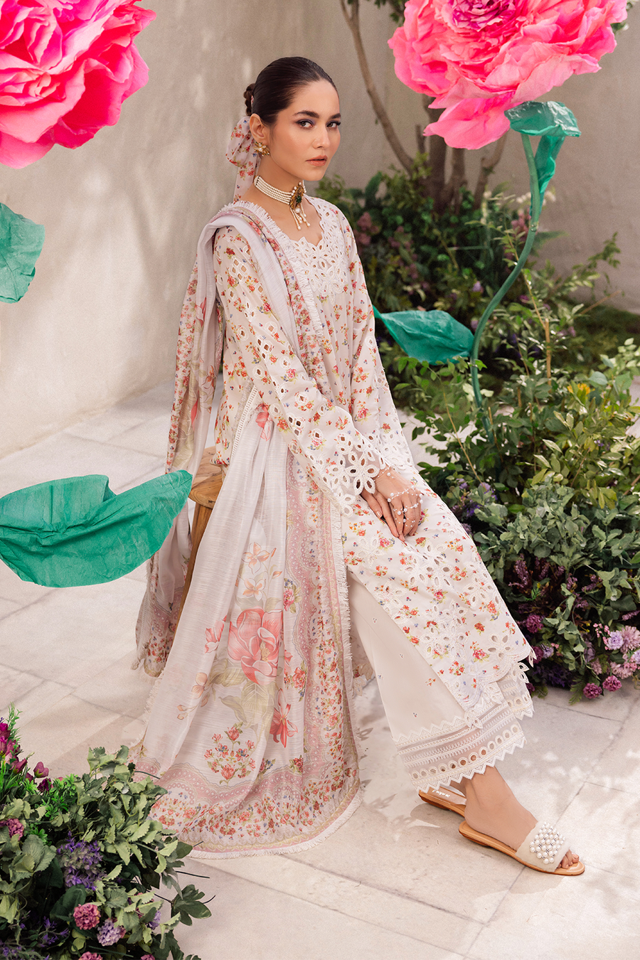Iznik | Dahlia Embroidered Lawn | DL-05 -  Iznik Luxury - Original Designer Dress - House of Maryam
