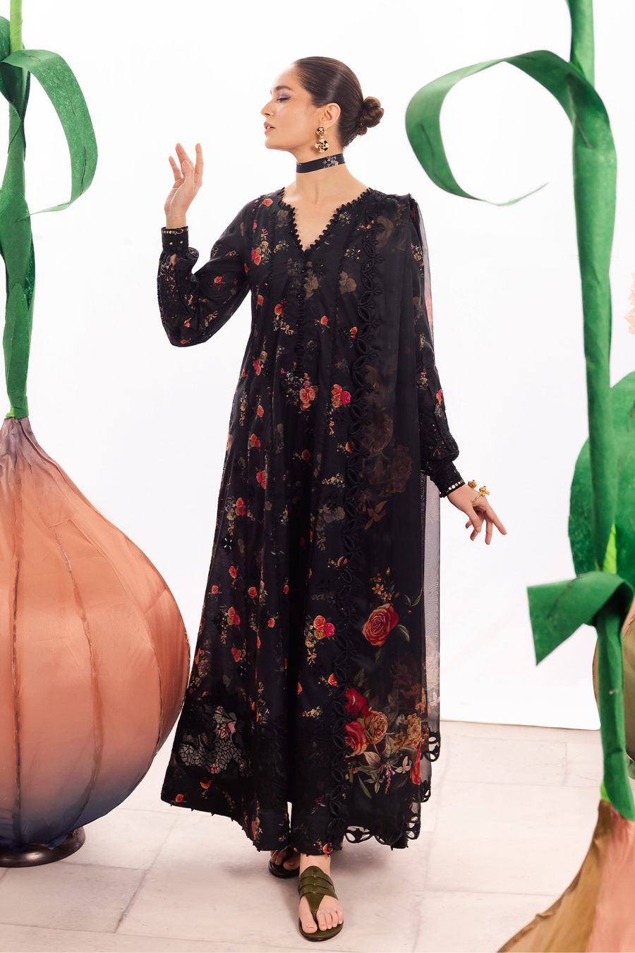 Iznik | Dahlia Embroidered Lawn | DL-08 -  Iznik Luxury - Original Designer Dress - House of Maryam