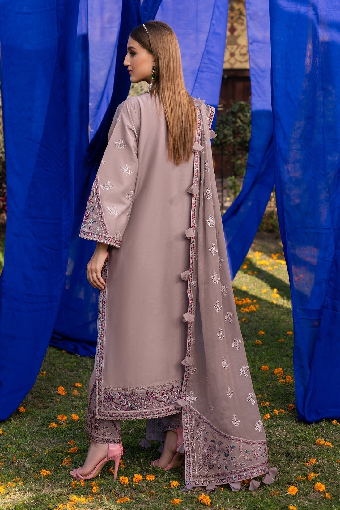 Alizeh | Rawayat Luxury Lawn 24 | Meraat -  Alizeh Luxury - Original Designer Dress - House of Maryam