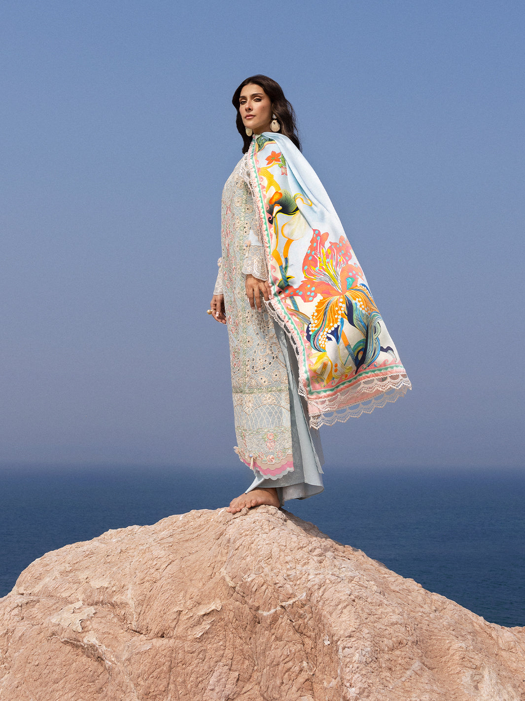 Mahnur | Sirena Luxury Lawn 25 | Luna -  Mahnur Ladies Clothes - Original Designer Dress - House of Maryam