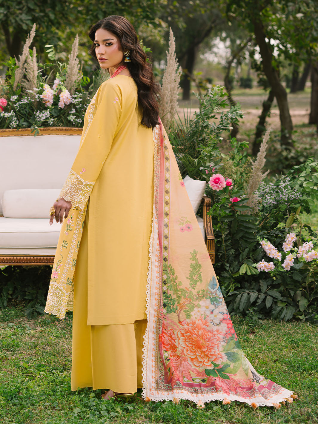 Mahnur | Dahlia Luxury Lawn 25 | Lya -  Mahnur Ladies Clothes - Original Designer Dress - House of Maryam