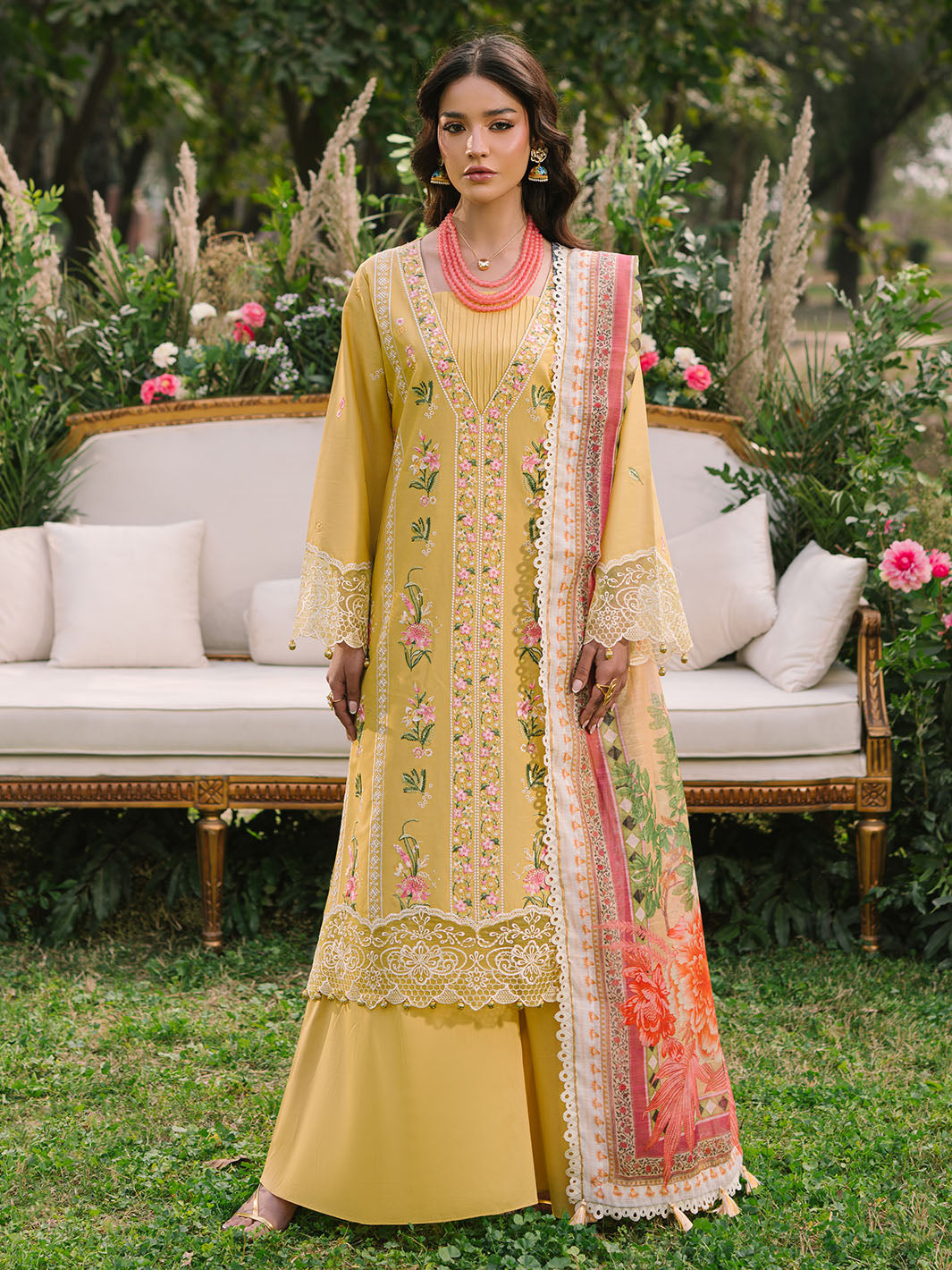 Mahnur | Dahlia Luxury Lawn 25 | Lya -  Mahnur Ladies Clothes - Original Designer Dress - House of Maryam