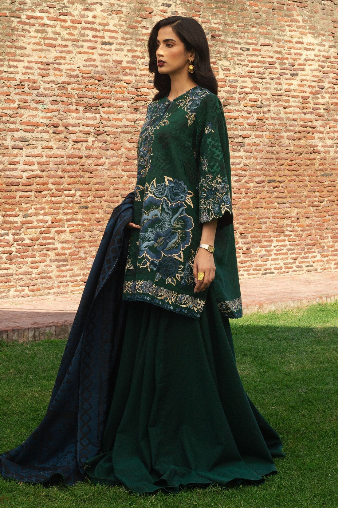 Zara Shahjahan | Winter 24 |  MINA-D7 -  Zara Sahjahan Ladies Clothes - Original Designer Dress - House of Maryam