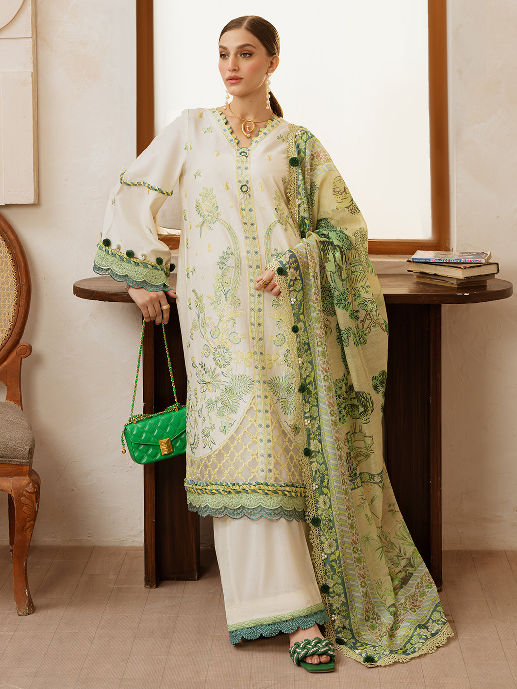 Mahnur | Florence Luxury Lawn 25 | MAHGUL -  Mahnur Ladies Clothes - Original Designer Dress - House of Maryam