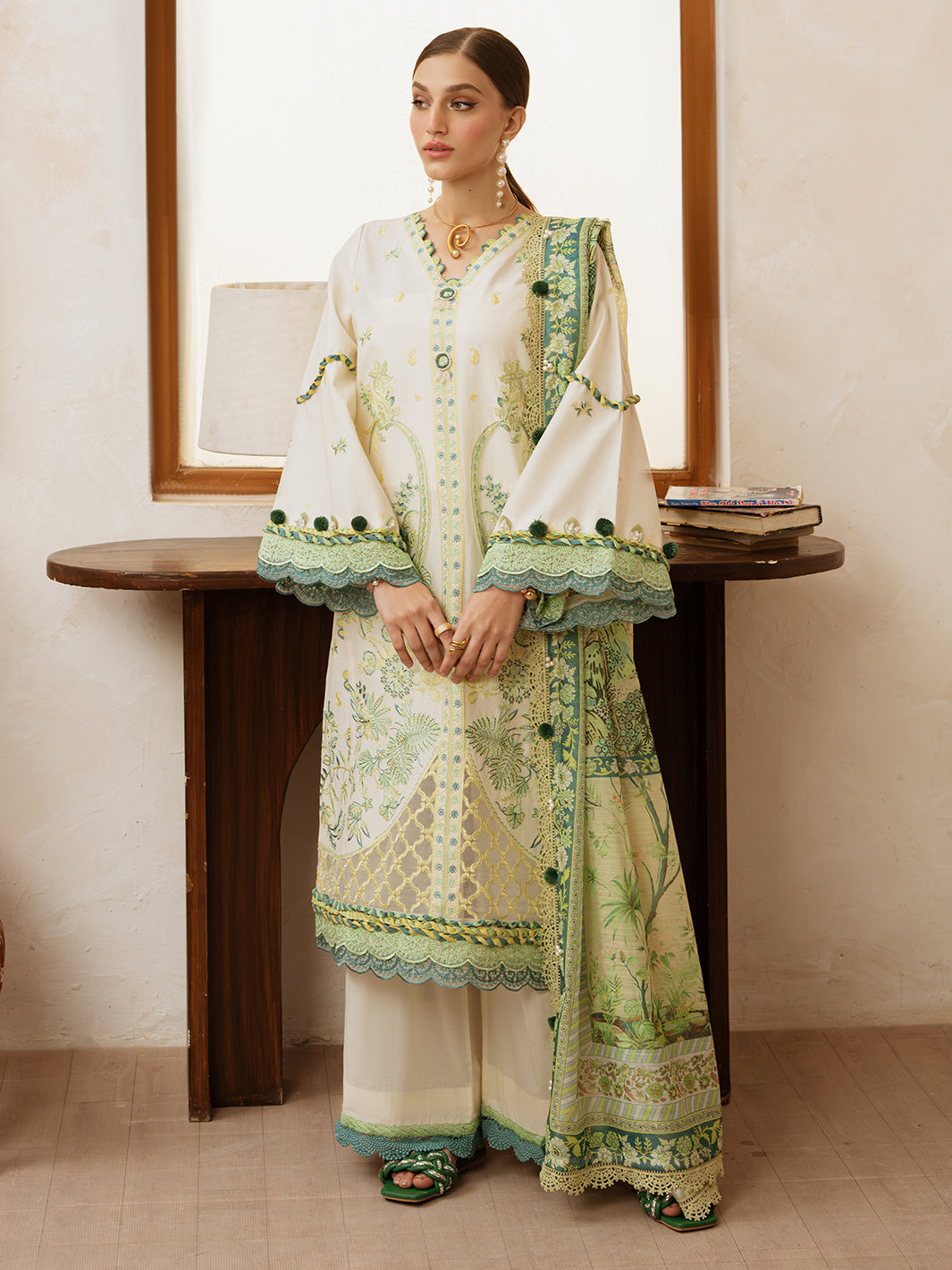 Mahnur | Florence Luxury Lawn 25 | MAHGUL -  Mahnur Ladies Clothes - Original Designer Dress - House of Maryam