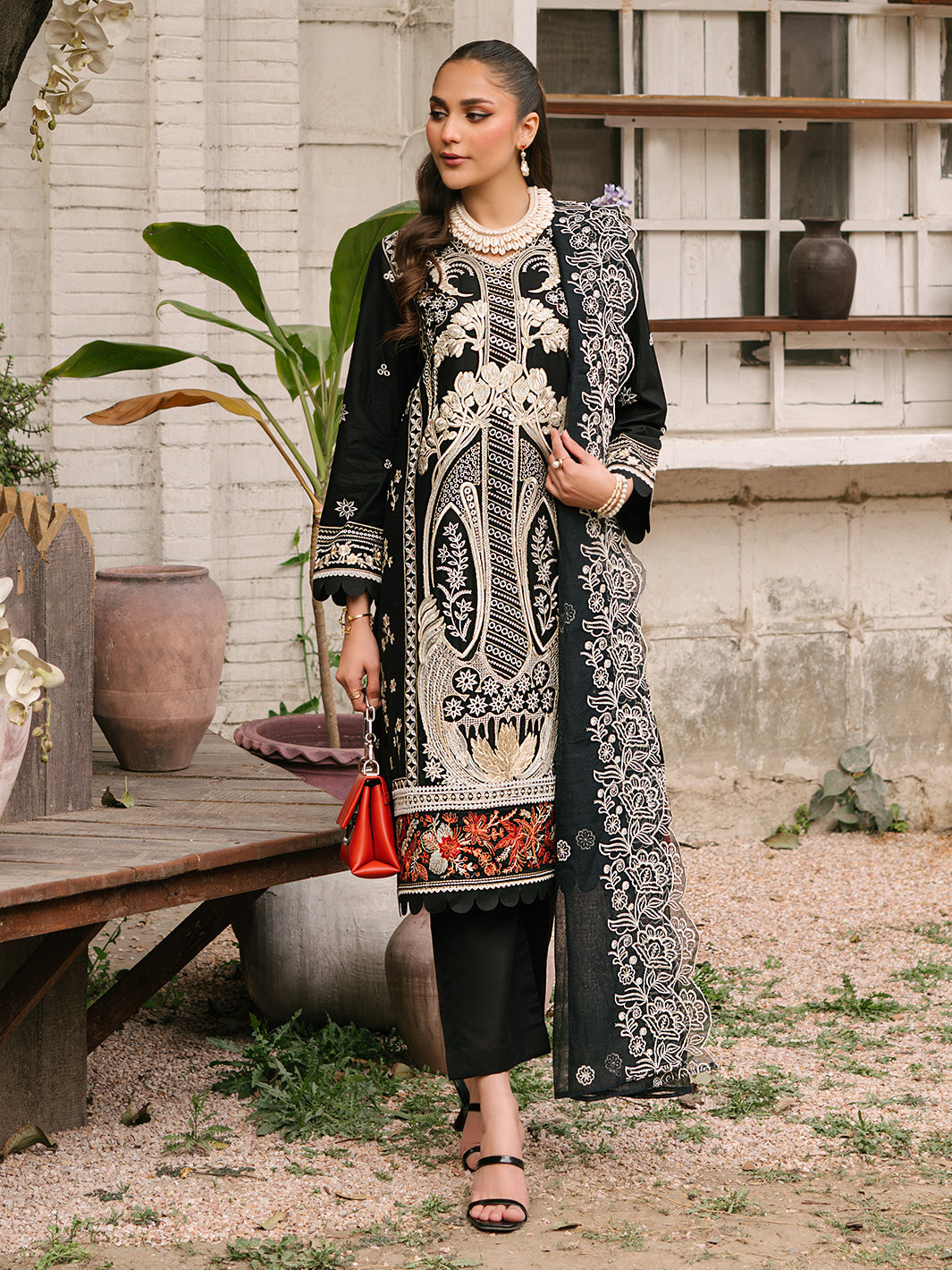 Mahnur | Masakali Luxury Lawn 24 | MK 04 - A -  Mahnur Luxury - Original Designer Dress - House of Maryam