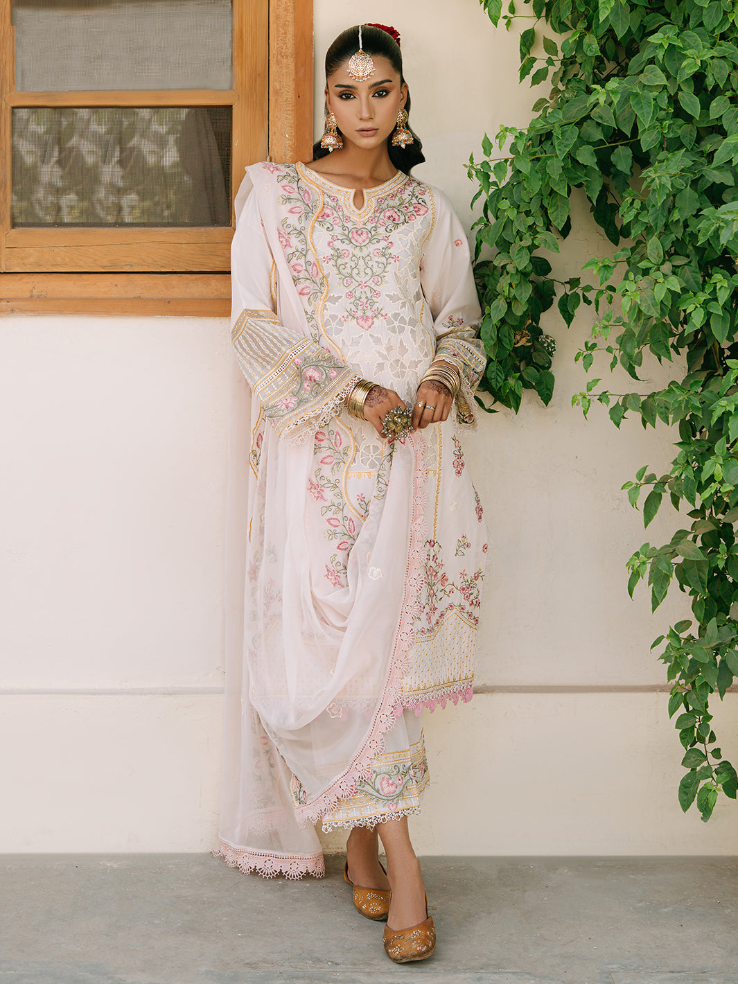 Mahnur | Shanaya Luxury Lawn 25 | Elnaz -  Mahnur Ladies Clothes - Original Designer Dress - House of Maryam