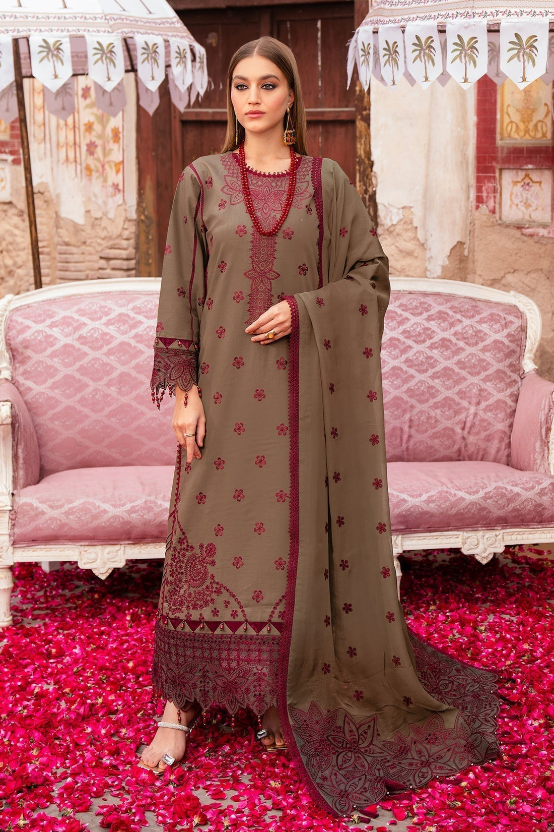 Alizeh | Rawayat Luxury Lawn 24 | Zeenat -  Alizeh Luxury - Original Designer Dress - House of Maryam