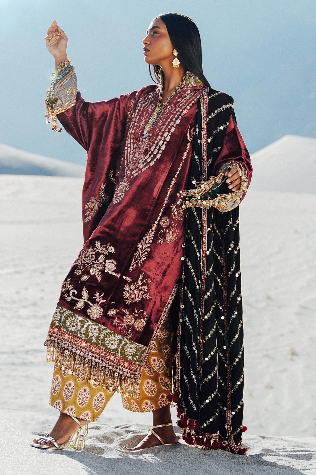 Sana Safinaz | Winter Shawl 24 | Velvet V241-002-3CP -  Sana Safinaz Ladies Clothes - Original Designer Dress - House of Maryam